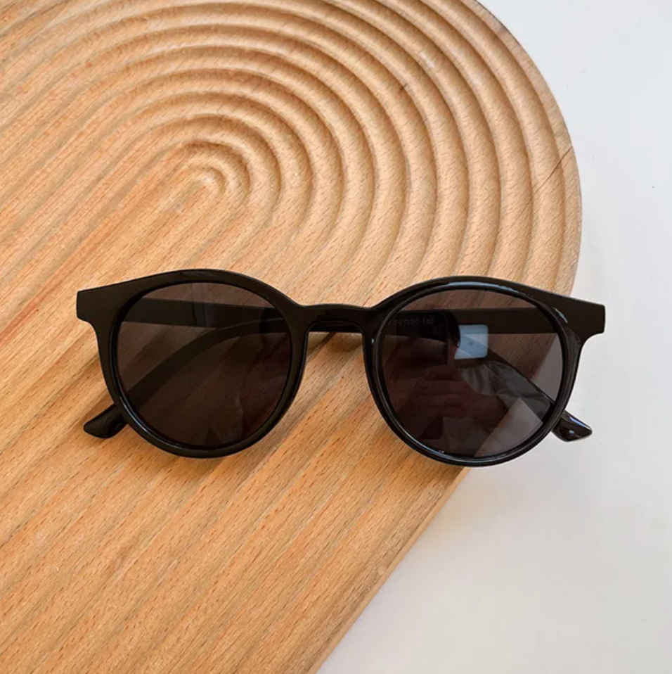 ROMINA SUNGLASSES IN BLACK